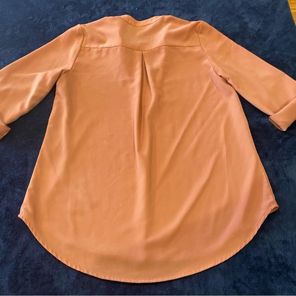 LOVE Culture Women's Split neck Blouse Long Sleeves Peach Size Small - Picture 13 of 13
